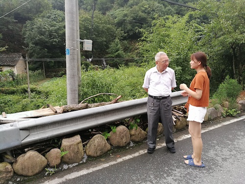 七月二十号  澳门银河
赴大明山触摸自然小分队  对大明山住民进行采访8