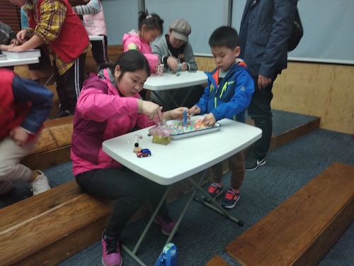 七月六日 澳门银河
 B.D.服务社赴浙江自然博物馆”小问号大知识“小分队 妈妈和小朋友一起合作