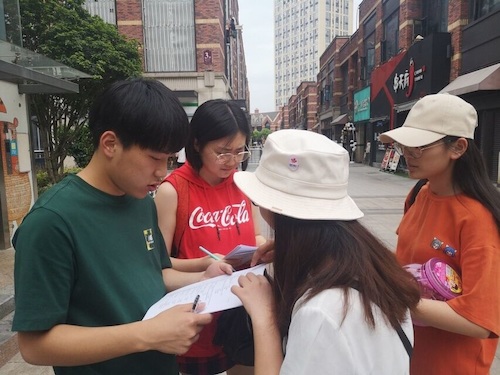 七月六日 澳门银河
 食品安全问卷调查小分队 受访者二