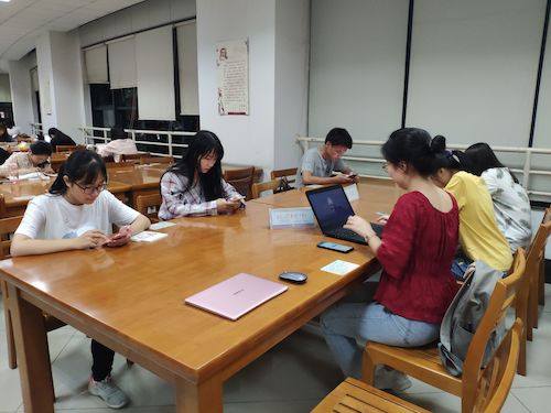 七月三日 澳门银河
 “走近转基因”调研小分队 调研准备研讨会