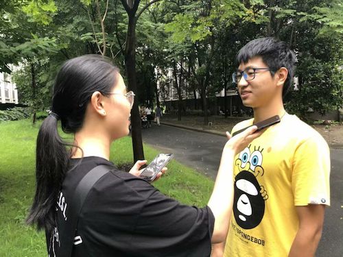 七月九日 澳门银河
“垃圾分类推进方案”调查小分队 在采访路人