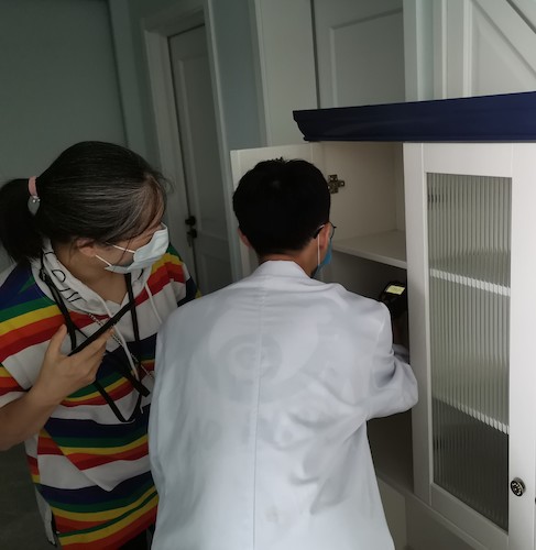 7月7日 澳门银河
 绿之翼测甲醛小分队 测柜子2